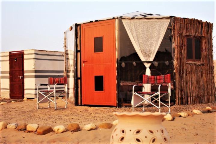 Hotel Queen Desert Camp Fulayj al Masha'ikh Exterior foto